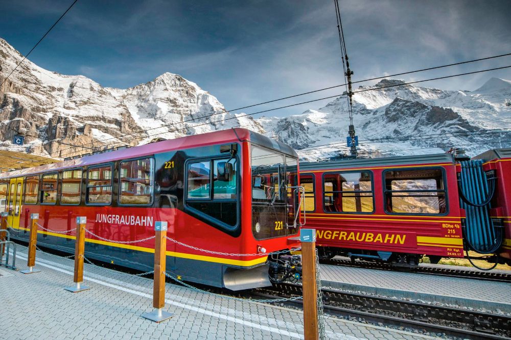 Jungfraujoch Top of Europe Tour - Image 1 of 6
