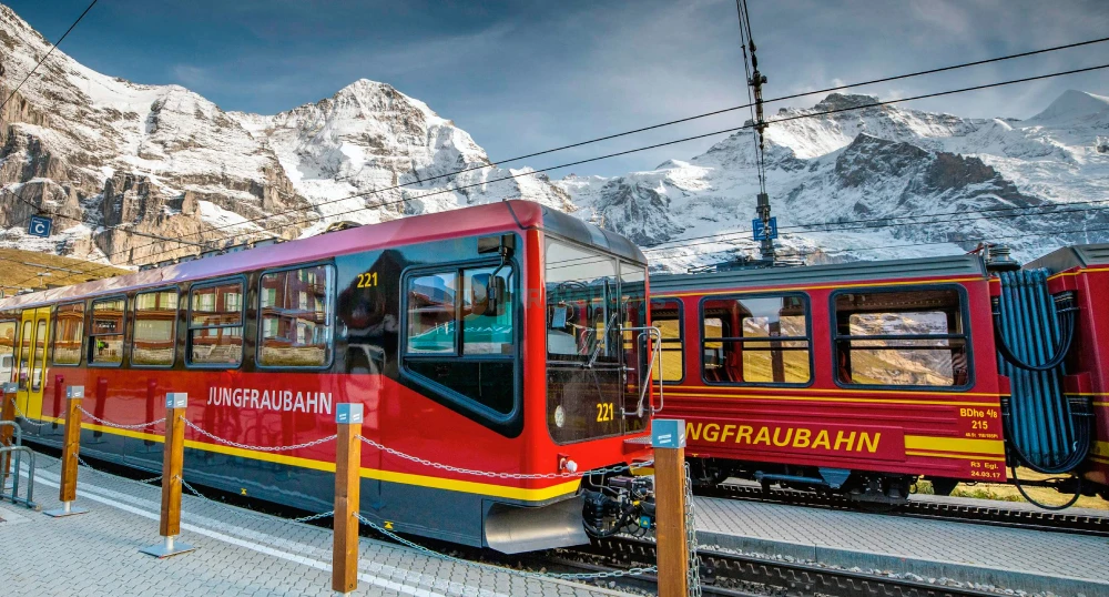 Jungfraujoch Top of Europe Tour - Image 1 of 5