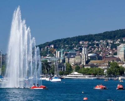 Visite en bus touristique de Zurich avec croisière sur le lac - Image 2 sur 5