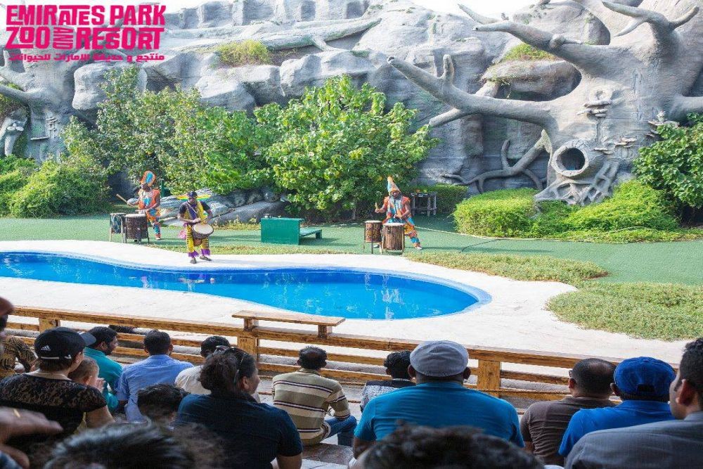 Abu Dhabi City Tour with Emirates Park Zoo Tickets - JTR Holidays