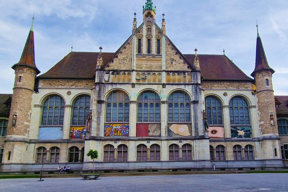 Billet pour la visite touristique en bus de Zurich avec promenade guidée dans la vieille ville - Image 7 of 9