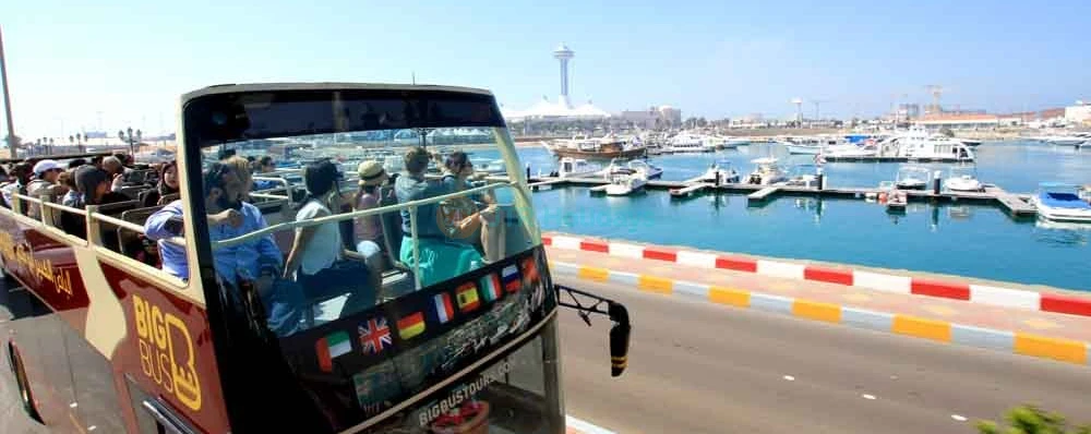 Big Bus Tour Abu Dhabi - Image 4 of 5