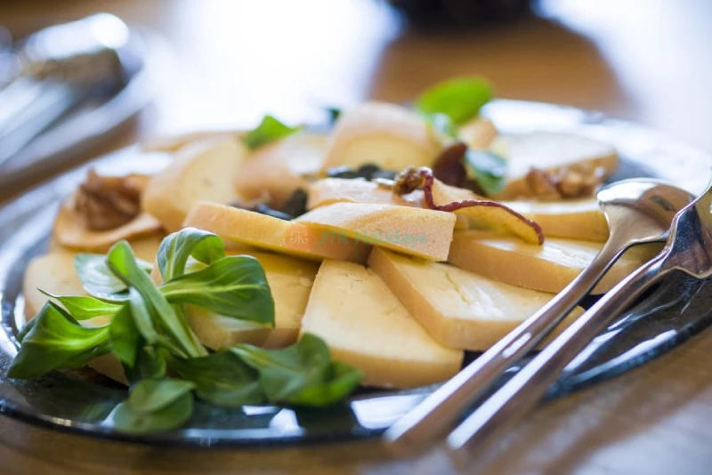 Appenzell Tour from Zurich with Cheese and Chocolate Tasting Ticket - Image 7 of 8