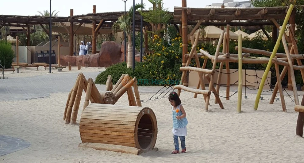 Al Ain City Tour from Dubai - JTR Holidays offer Al Ain City Tour Package with Pick Drop from Dubai & Sharjah. Trip Deals included Lunch, Zoo Ticket, AL Ain Museum, Camel Market... Al Ain City Tour from Dubai - Image 1 of 5