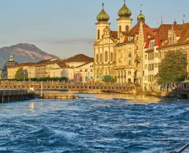 Lucerne Tour & Yacht Cruise from Zurich - JTR Holidays