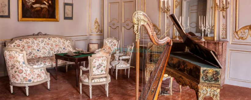 Caumont Centre d'Art - Hotel de Caumont is a stunning 18th-century mansion in Aix-en-Provence, offering a perfect blend of art, history, and elegance. At Hotel de Caumont, explore beautiful historical lounges, exquisite gardens, and a renowned art gallery featuring international exhibitions and Paul Cézanne's masterpieces. The Hotel de Caumont also features a charming boutique bookstore and a delightful on-site restaurant. Experience the timeless beauty and cultural richness of Hotel de Caumont during your visit to Aix-en-Provence. Caumont Centre d'Art - Image 4 of 5