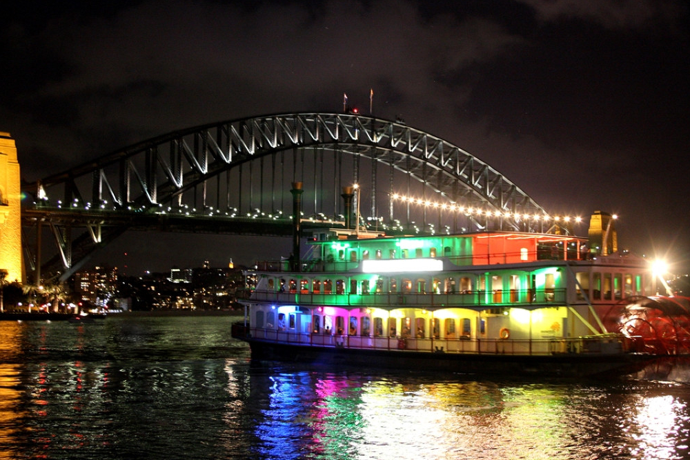 Sydney Harbour Showboat Dinner Cruise Ticket - Image 2 of 5