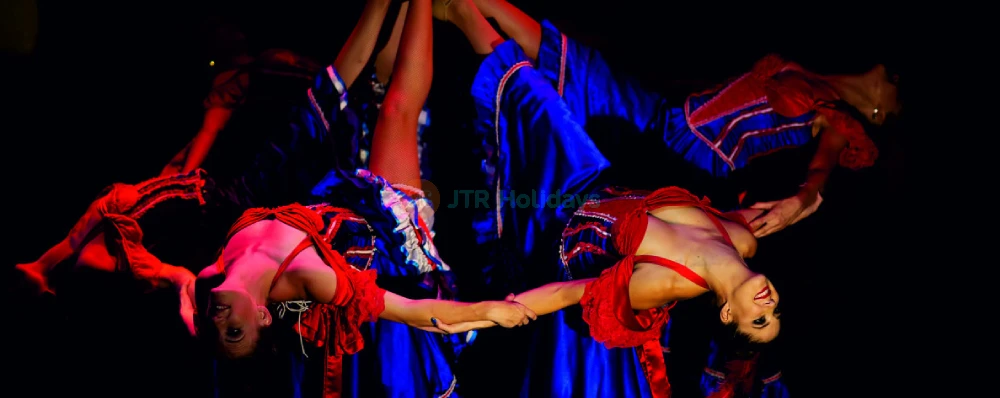 Sydney Harbour Showboat Dinner Cruise Ticket - Image 3 of 5