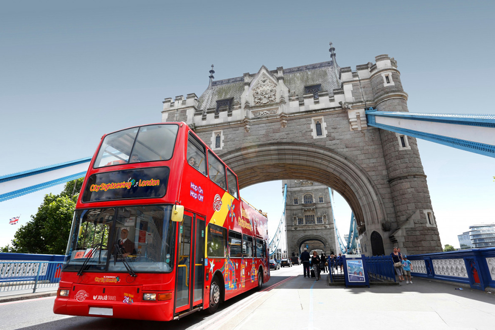 City Sightseeing London Hop-on Hop-off Bus Tour - Image 2 of 6