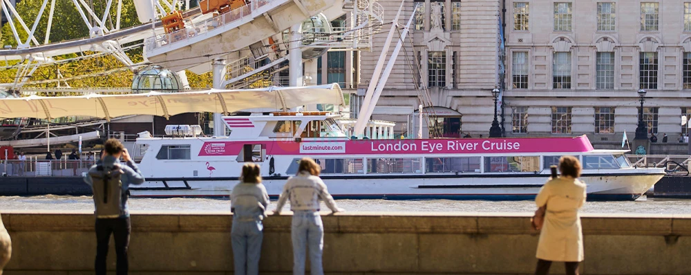 River Thames Sightseeing Cruise | Iconic London Landmarks by Boat - JTR Holidays