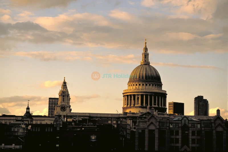 Full Day London with Changing of the Guard and Thames River Cruise