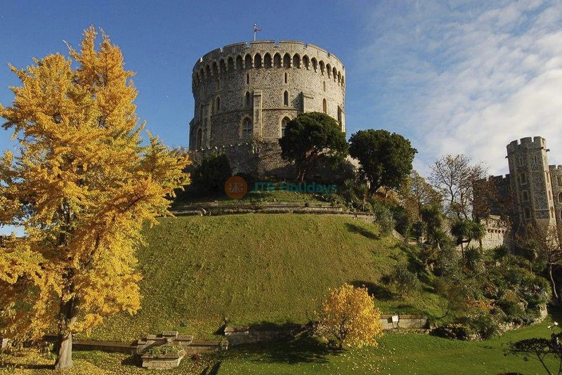 Windsor Castle Half Day Tour from London | Audio Guide Included - JTR Holidays