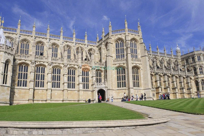 Windsor Castle Half Day Tour from London with Audio Guide