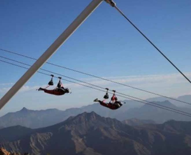Vol en tyrolienne du Djebel Jais – la plus longue tyrolienne du monde - Vivez l'expérience de la plus longue tyrolienne du monde à Jebel Jais avec une offre exclusive ! Billets à partir de 325 AED pour la plus longue tyrolienne du monde. Jebel Jais, Ras Al Khaimah. Achetez vos billets en ligne et économisez 30 %. Le plus haut sommet des Émirats arabes unis. Vol en tyrolienne du Djebel Jais – la plus longue tyrolienne du monde - Image 5 sur 5
