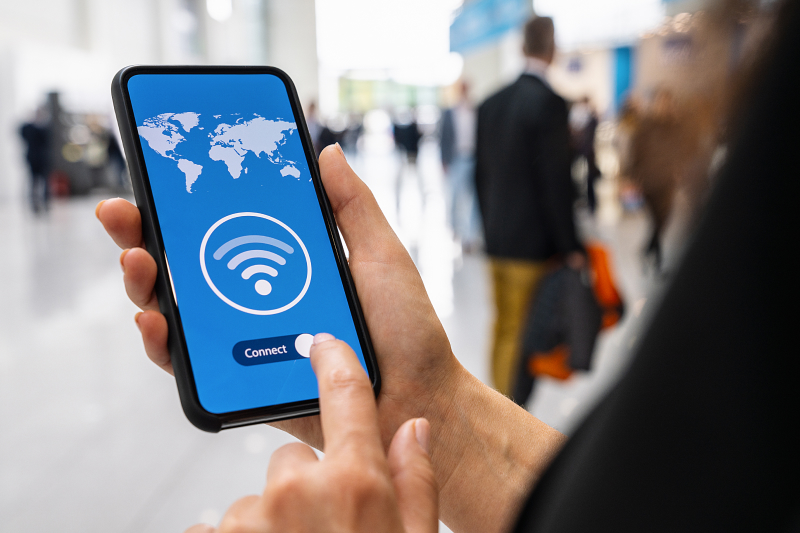 WiFi and SIM Card