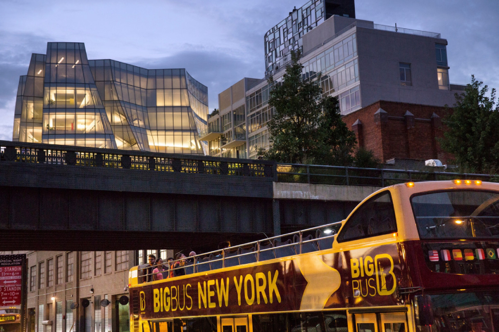New York Big Bus Hop-On Hop-Off Tours - Image 4 of 6