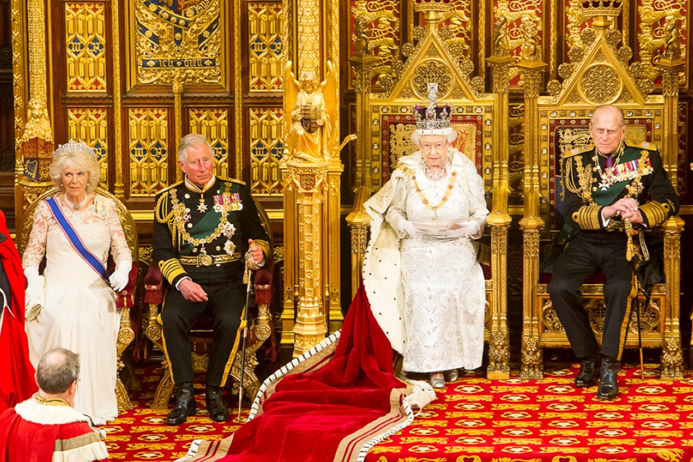 Selbstgeführte Audiotour durch die britischen Parlamentsgebäude - Entdecken Sie die ikonischen britischen Parlamentsgebäude in Ihrem eigenen Tempo mit einer selbstgeführten Audiotour. Erfahren Sie die Geschichte des Palace of Westminster, einschließlich des House of Commons, House of Lords und der Monarchie. Selbstgeführte Audiotour durch die britischen Parlamentsgebäude - Bild 3 von 5