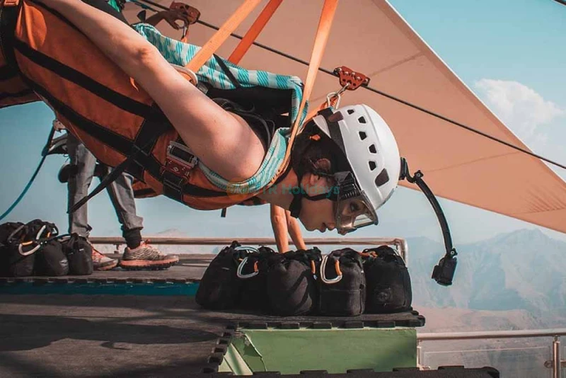 Jebel Jais Zipline Flight – La Zipline più Lunga del Mondo
