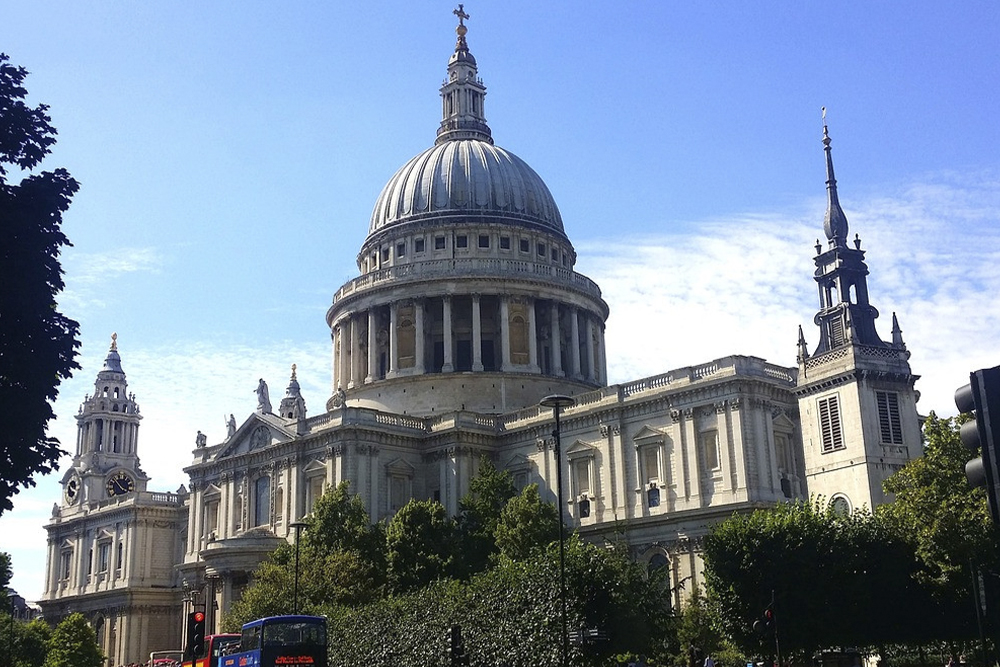 Full Day London with Changing of the Guard Thames River Cruise and London Eye - Image 2 of 5