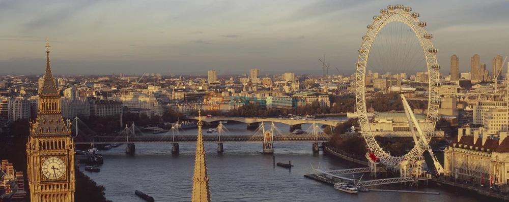 Full Day London with Changing of the Guard Thames River Cruise and London Eye - Image 3 of 5