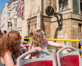 Tootbus London Hop-On Hop-Off Bus - Visit Top Attractions Easily - JTR Holidays