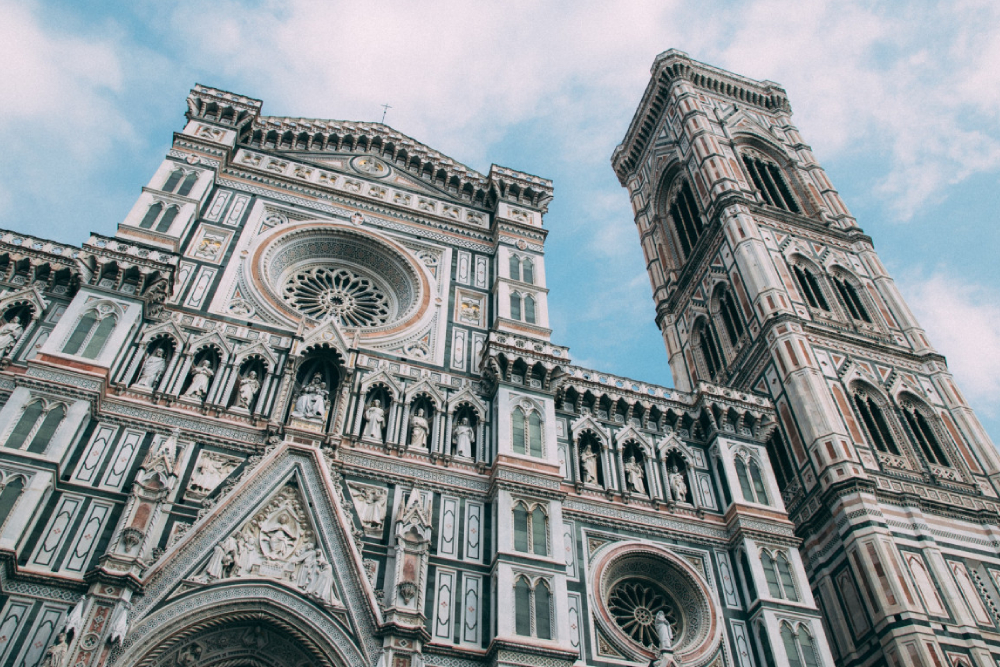 Tagesausflug Florenz und Pisa ab Rom - Erleben Sie eine ganztägige Tour nach Florenz und Pisa ab Rom. Entdecken Sie die Top-Attraktionen der Toskana, einschließlich des Schiefen Turms von Pisa und der Renaissance-Sehenswürdigkeiten von Florenz. Genießen Sie geführte Besichtigungen, historische Plätze und kulturelle Highlights auf diesem unvergesslichen Tagesausflug in Italien ab Rom. Tagesausflug Florenz und Pisa ab Rom - Bild 3 von 5