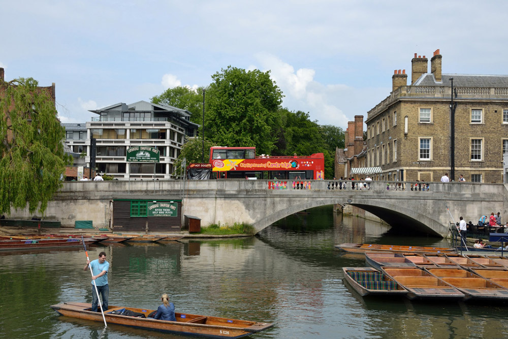 City Sightseeing Cambridge Hop-on Hop-off Bus Tour - Explore Cambridge with a flexible hop-on hop-off bus pass. Enjoy 18 stops at top attractions, historic colleges, and museums, with unlimited rides to see the city at your own pace. City Sightseeing Cambridge Hop-on Hop-off Bus Tour - Image 4 of 5