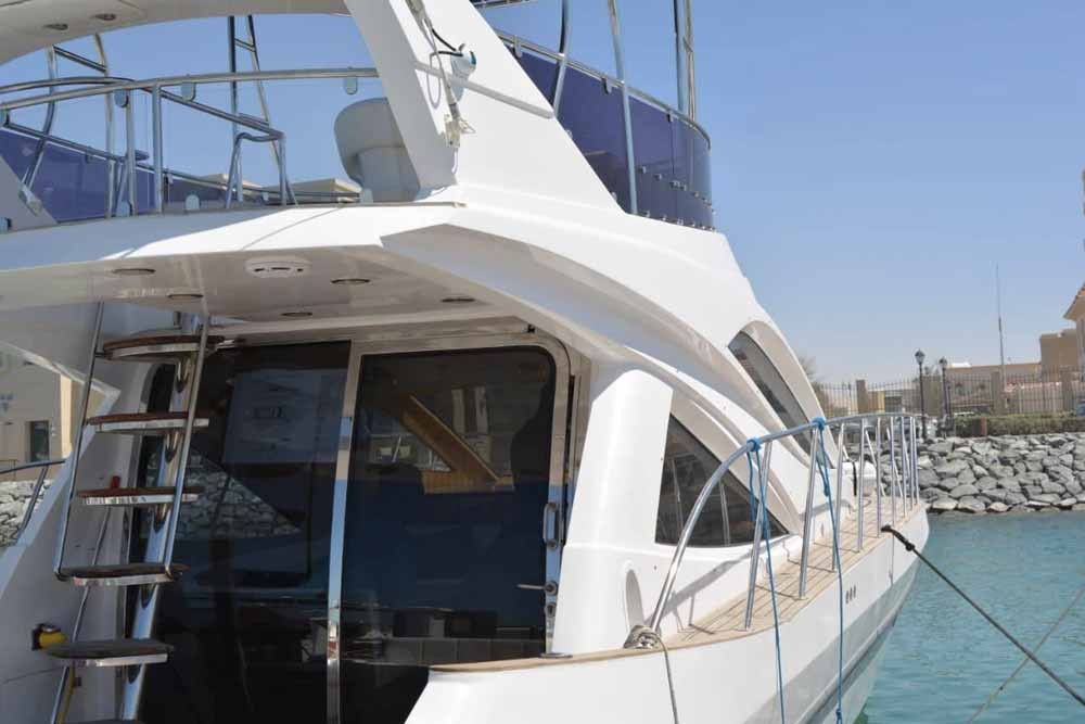 Yacht Rental Dubai Marina - 50 Ft (18 Pax) - Image 7 of 7