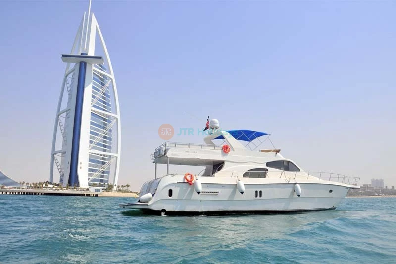 Luxury Yacht In Dubai - 75 Ft (27 Pax)