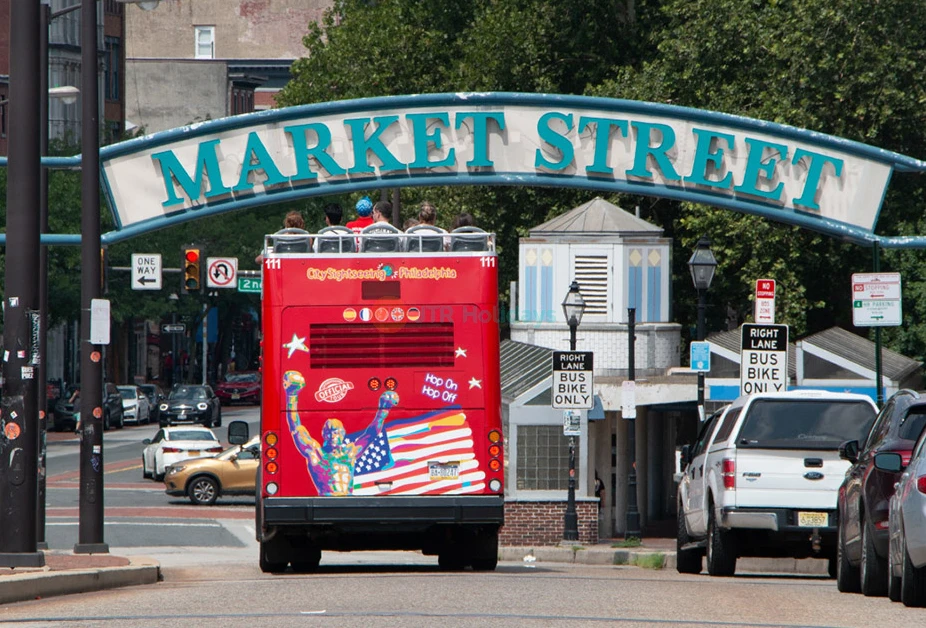Philadelphia Hop-On Hop-Off Bus Tour - JTR Holidays