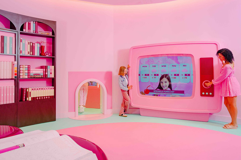 Museum of Ice Cream Ticket - Book your Museum of Ice Cream Miami tickets today! Enjoy unlimited ice cream, explore colorful themed rooms, dive into the famous sprinkle pool, and create unforgettable memories. Perfect for families, friends, and celebrations. Museum of Ice Cream Ticket - Image 4 of 5