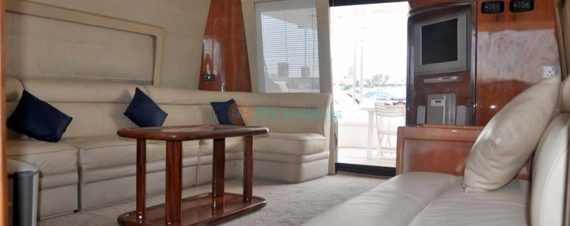 Yacht de luxe à Dubaï - 75 ft (27 personnes) - Image 4 sur 5