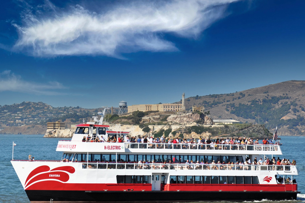 رحلة بحرية لمشاهدة المعالم عند الغروب أو في المساء مع أسطول ريد آند وايت - Image 1 of 10