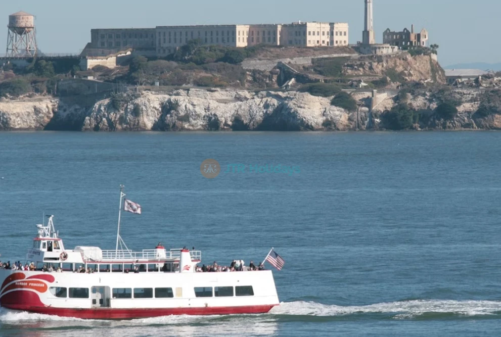 San Francisco Sunset & Evening Bay Cruise - JTR Holidays - Image 9 of 10