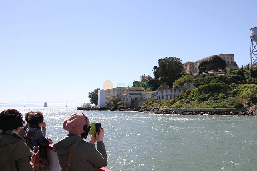 San Francisco Sunset & Evening Bay Cruise - JTR Holidays - Image 10 of 10