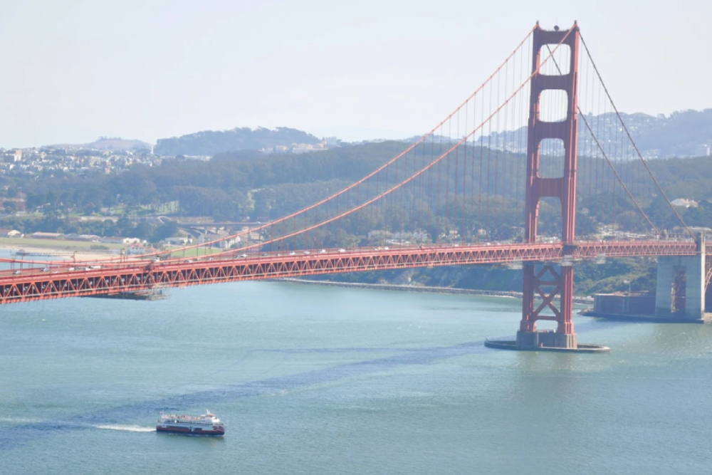 Croisière touristique pont à pont par la Flotte Rouge et Blanche - Image 2 sur 5
