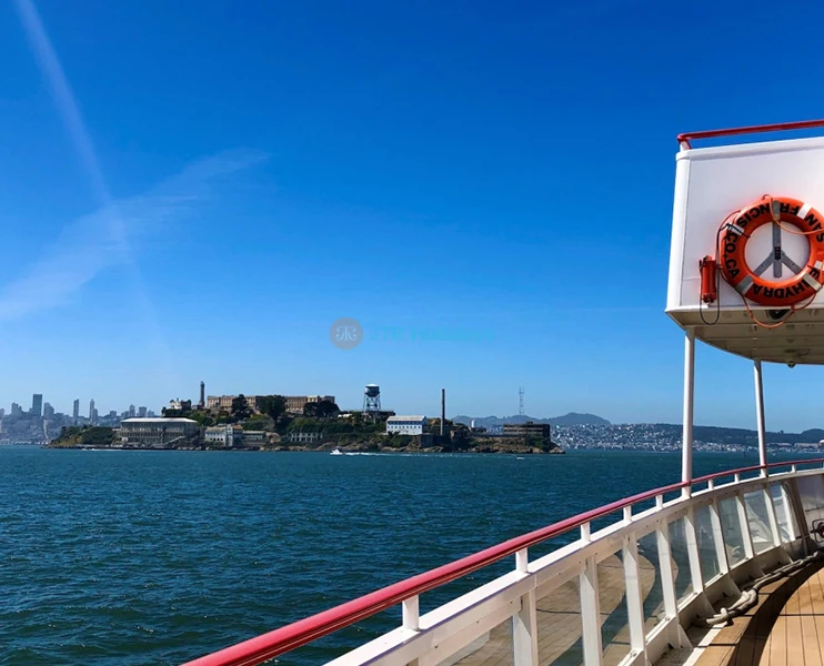 San Francisco Bridge to Bridge Cruise - JTR Holidays - Image 5 of 5