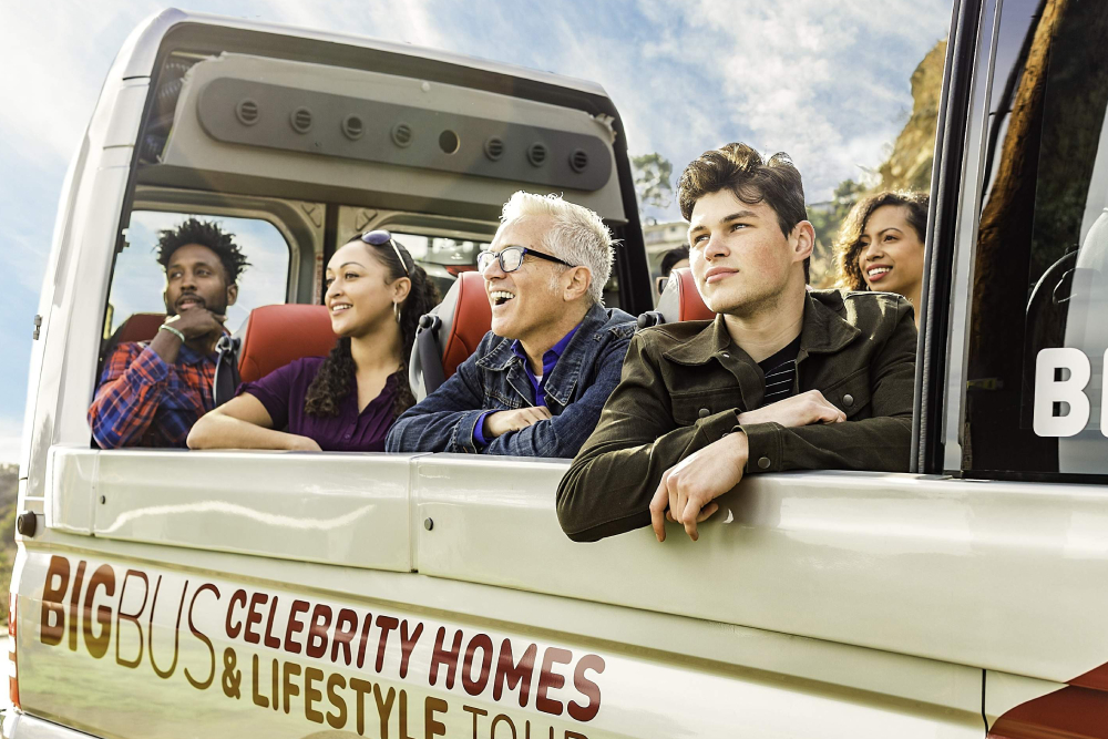 Los Angeles TMZ Celebrity Bus Tour - Image 5 of 5