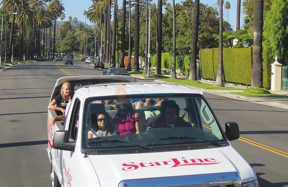 Los Angeles Celebrity Homes Tour + Hop-On Hop-Off Bus Pass - JTR Holidays - Image 7 of 7