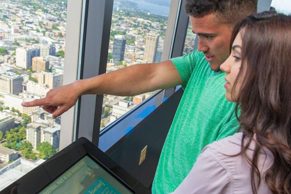Sky View observatory Admission in Seattle - Discover panoramic 360° views of Seattle at Sky View Observatory. Enjoy stunning cityscapes, waterfront sights, and iconic landmarks. Check admission prices, buy tickets, and plan your visit for an unforgettable experience above the heart of Seattle. Sky View observatory Admission in Seattle - Image 3 of 5