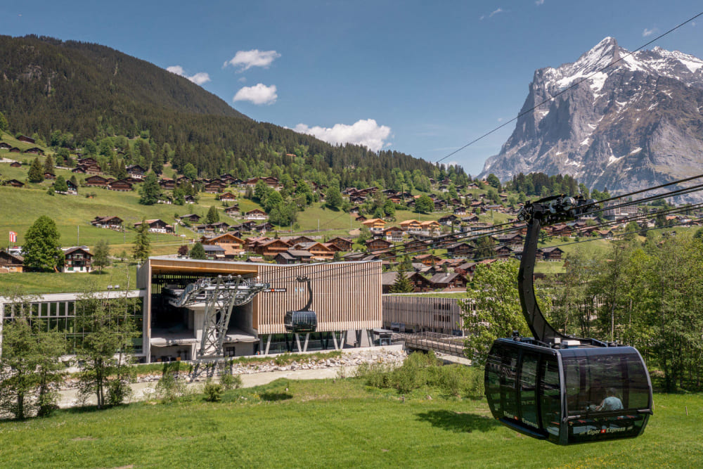 Tagesausflug zum Mount First Abenteuer ab Zürich Ticket - Bild 2 von 5