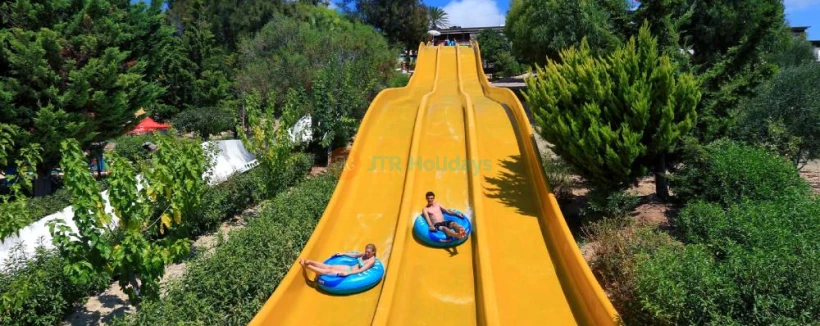 Watercity Waterpark ticket in Heraklion - Book your Watercity Waterpark tickets in Heraklion, Crete. Enjoy thrilling slides, pools, and family fun at one of the best water parks in Greece. Watercity Waterpark ticket in Heraklion - Image 4 of 5