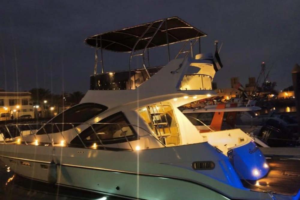 Yacht Birthday Party in Dubai - Luxury Yacht with Decoration and Cake - JTR Holidays