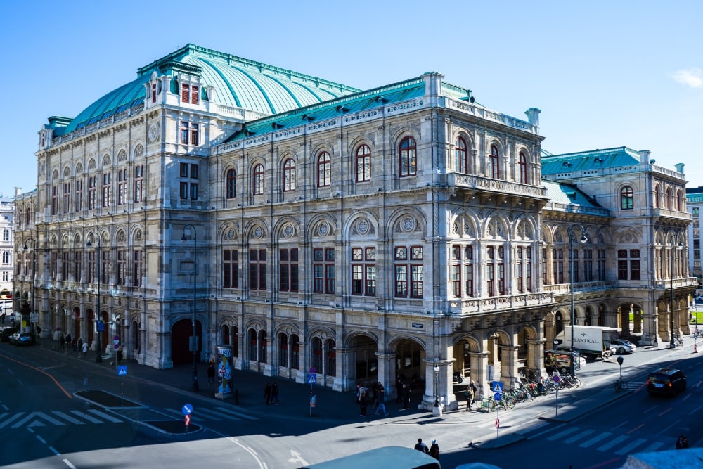 Vienna Sighteeing Hop-On Hop-Off Bus Ticket - Image 2 of 5