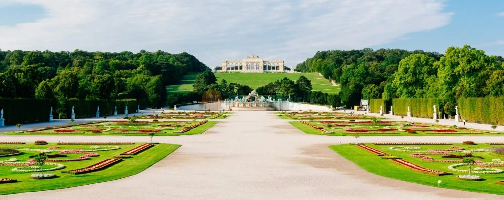 Vienna Sighteeing Hop-On Hop-Off Bus Passes - JTR Holidays