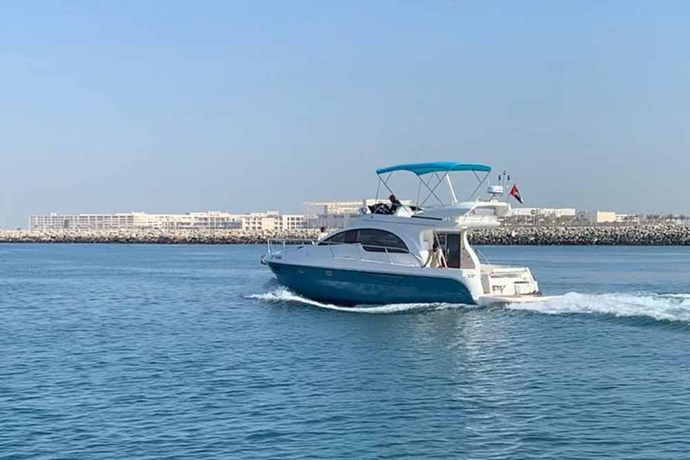 45 Feet Yacht Rental Dubai Marina - Image 5 of 5