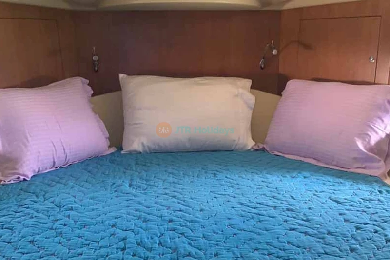 Yacht Rental Dubai  - Affordable Best Yachts Deals, Price | Luxury Yachts - JTR Holidays - Image 6 of 6