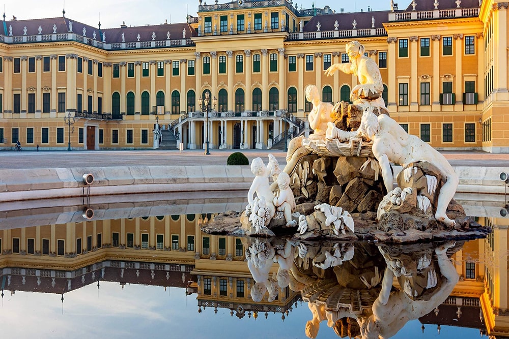 Schonbrunn Palace and Gardens - Explore Vienna’s Schönbrunn Palace with guided tours, imperial rooms, and stunning gardens. Book now to visit Austria’s iconic UNESCO World Heritage Site. Schonbrunn Palace and Gardens - Image 3 of 5