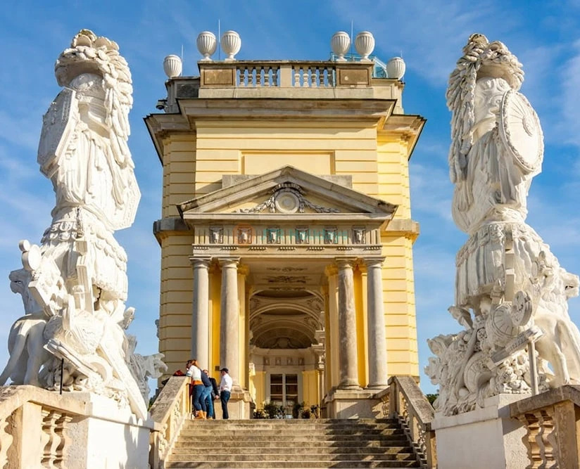 Palacio de Schönbrunn - Image 5 of 7