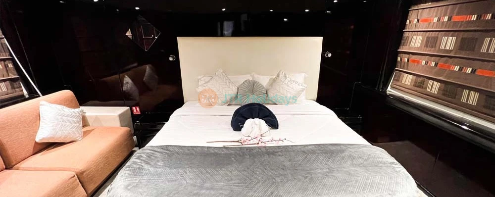 Luxury Yacht Rental Dubai | TISCK 75FT Yacht Charter | Private Cruises-JTR Holidays - Image 4 of 5